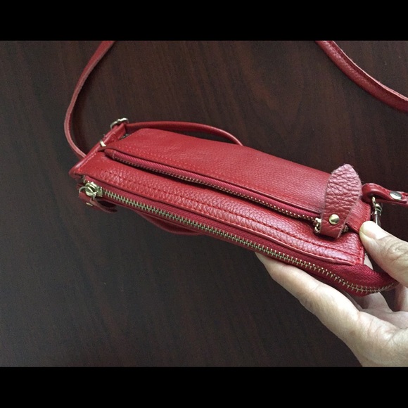 SOLD*Red leather crossbody bag - Picture 8 of 14